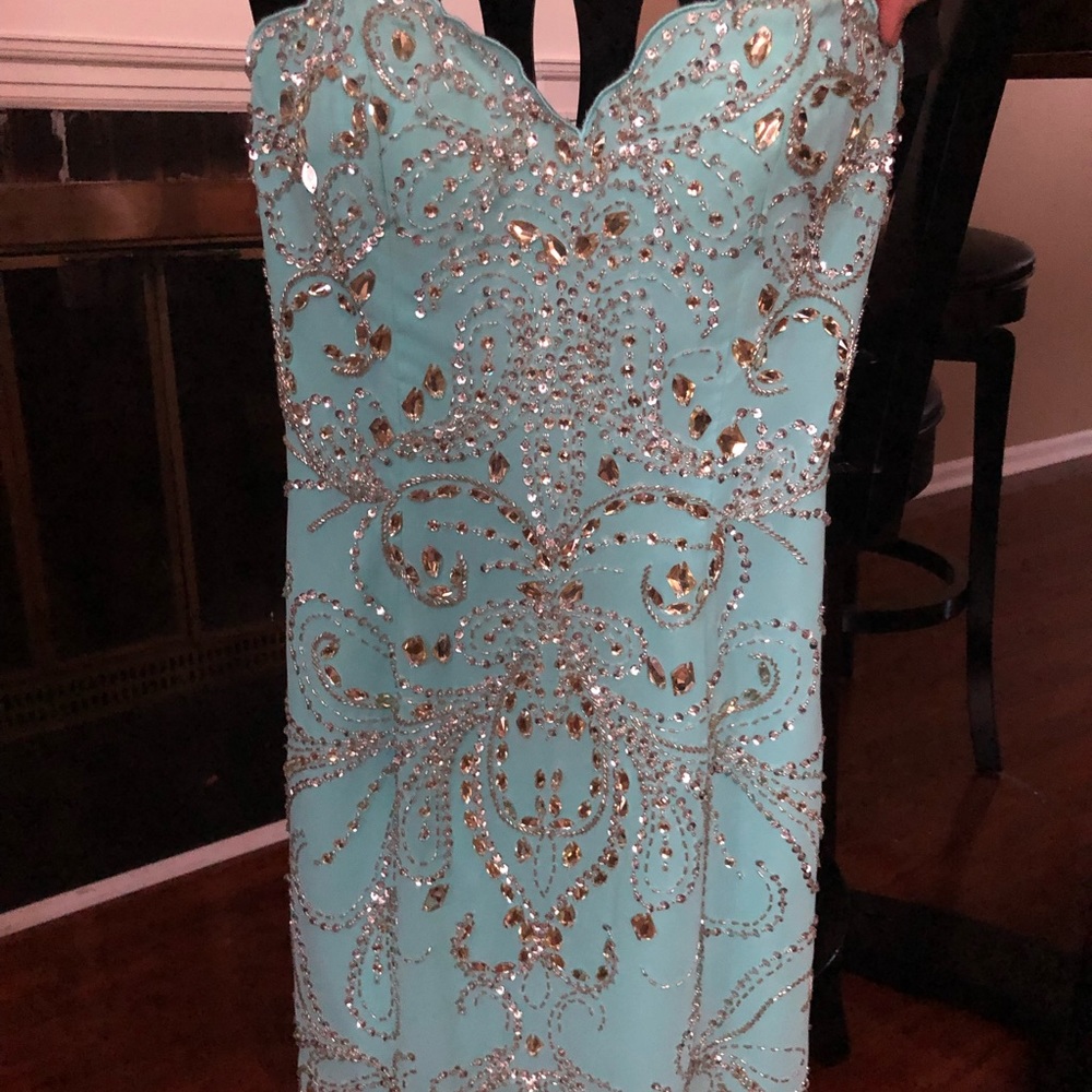 Formal dress for homecoming. - Picture 2 of 2